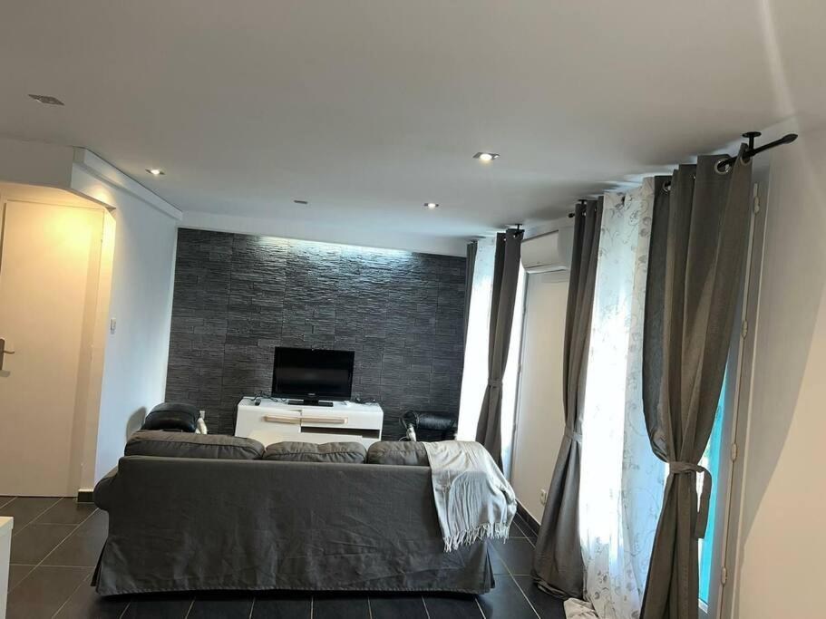 Grand Appartement Climatise Et Fonctionnel Marseilles Buitenkant foto